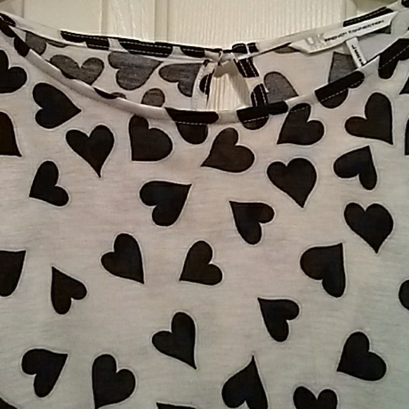 NEW & TAGS. French Connection Blouse With Hearts. - Picture 2 of 4